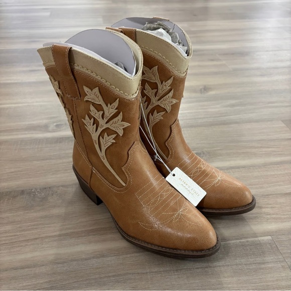 NWT Matisse Rosetta Cowgirl Boots Size 6.5 - Picture 6 of 6